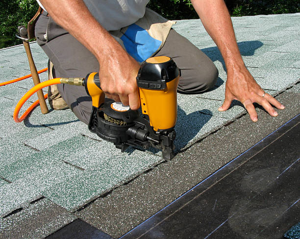 Best Best Roofing Contractors  in Newstle, CA